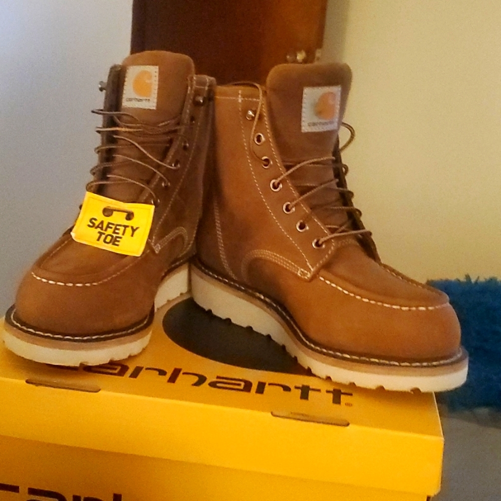 I can't get any use out of these Steel toed work boots cause they are too big.